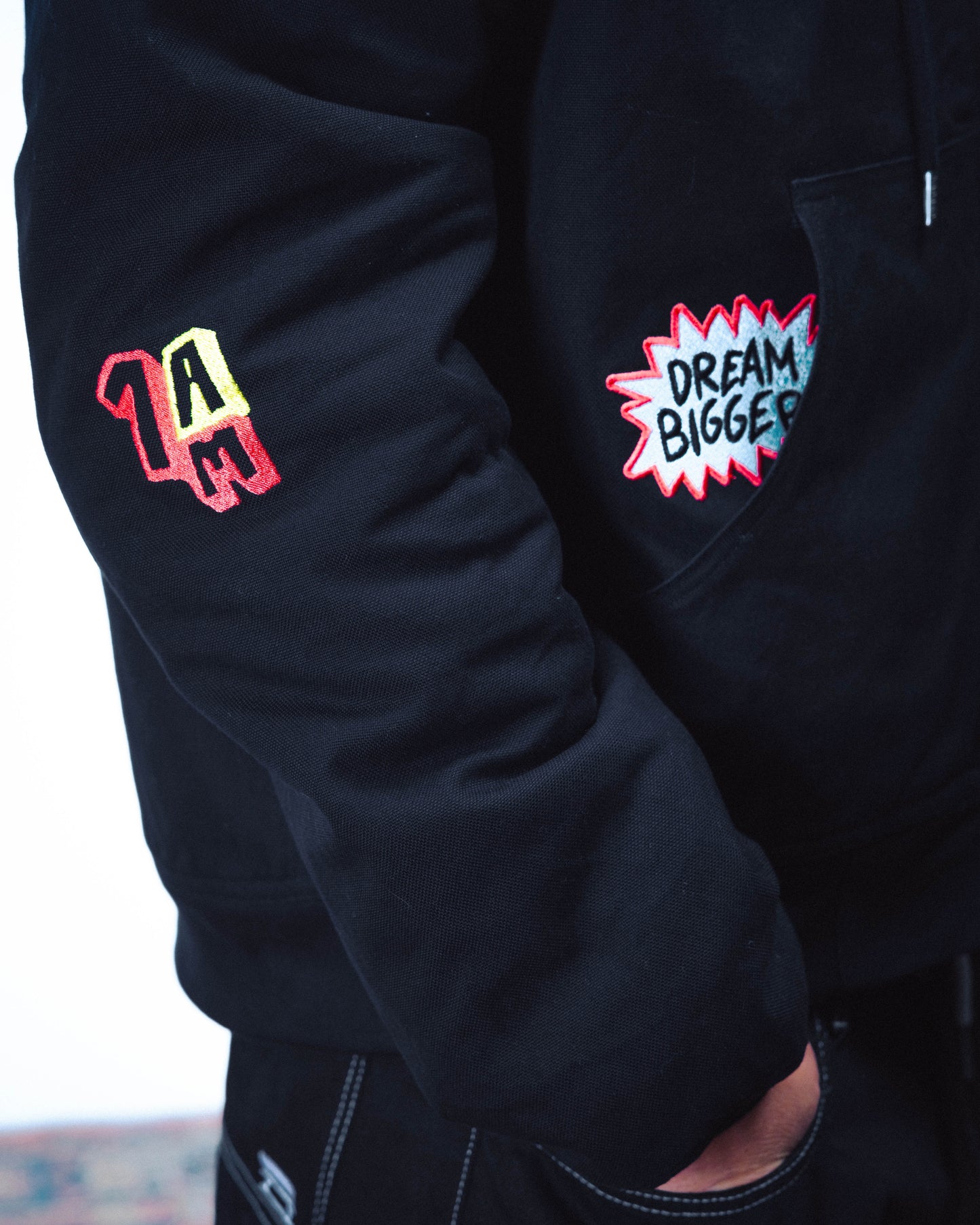 WAKE UP ! HOODED BOMBER - BLACK