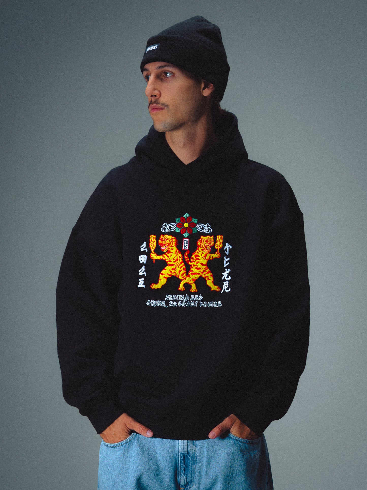 BAIJU EMBRODERY HOODIE - BLACK