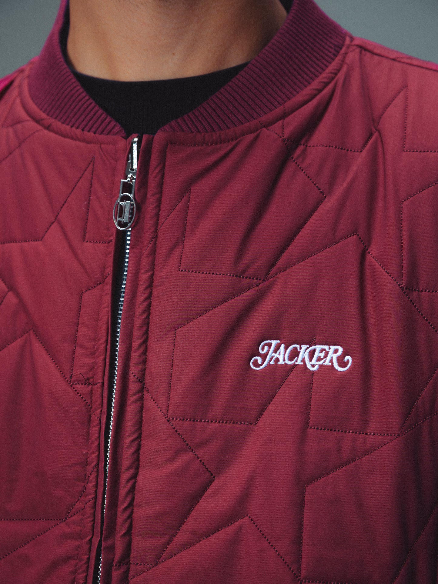 REVERSIBLE SLEEVELESS JACKET - NAVY & RED