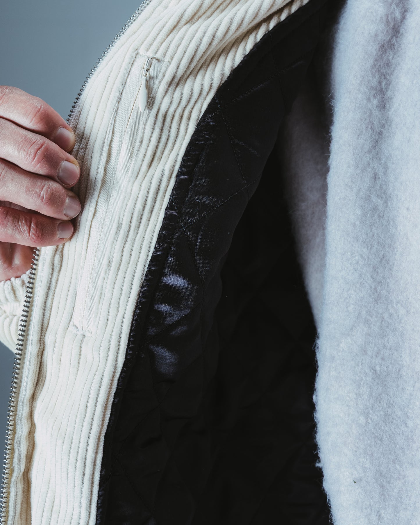 HOOD CORDUROY JACKET - BEIGE