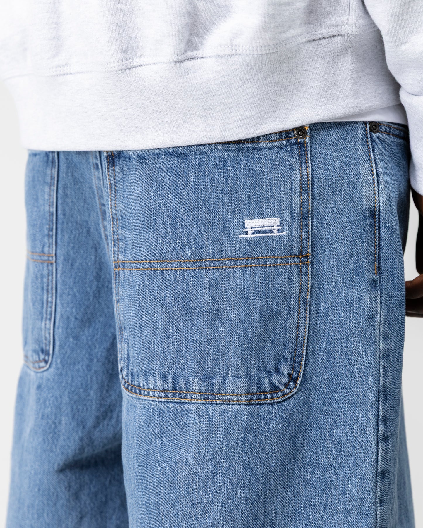 PANTALONES CORTOS CLÁSICOS HOLGADOS - AZUL