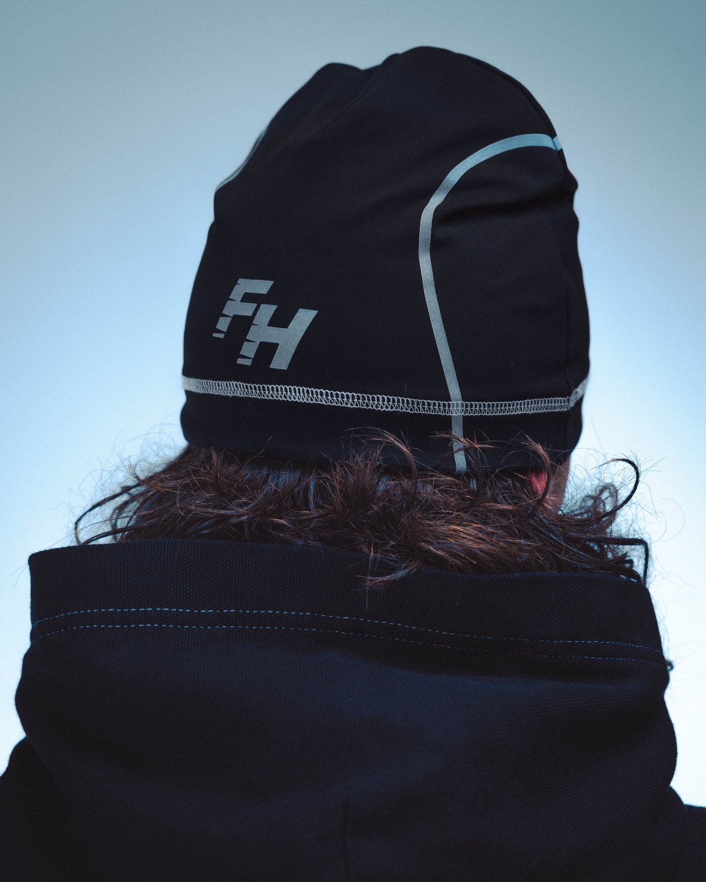 RUNNER BEANIE FOREVER HUSTLING - BLACK