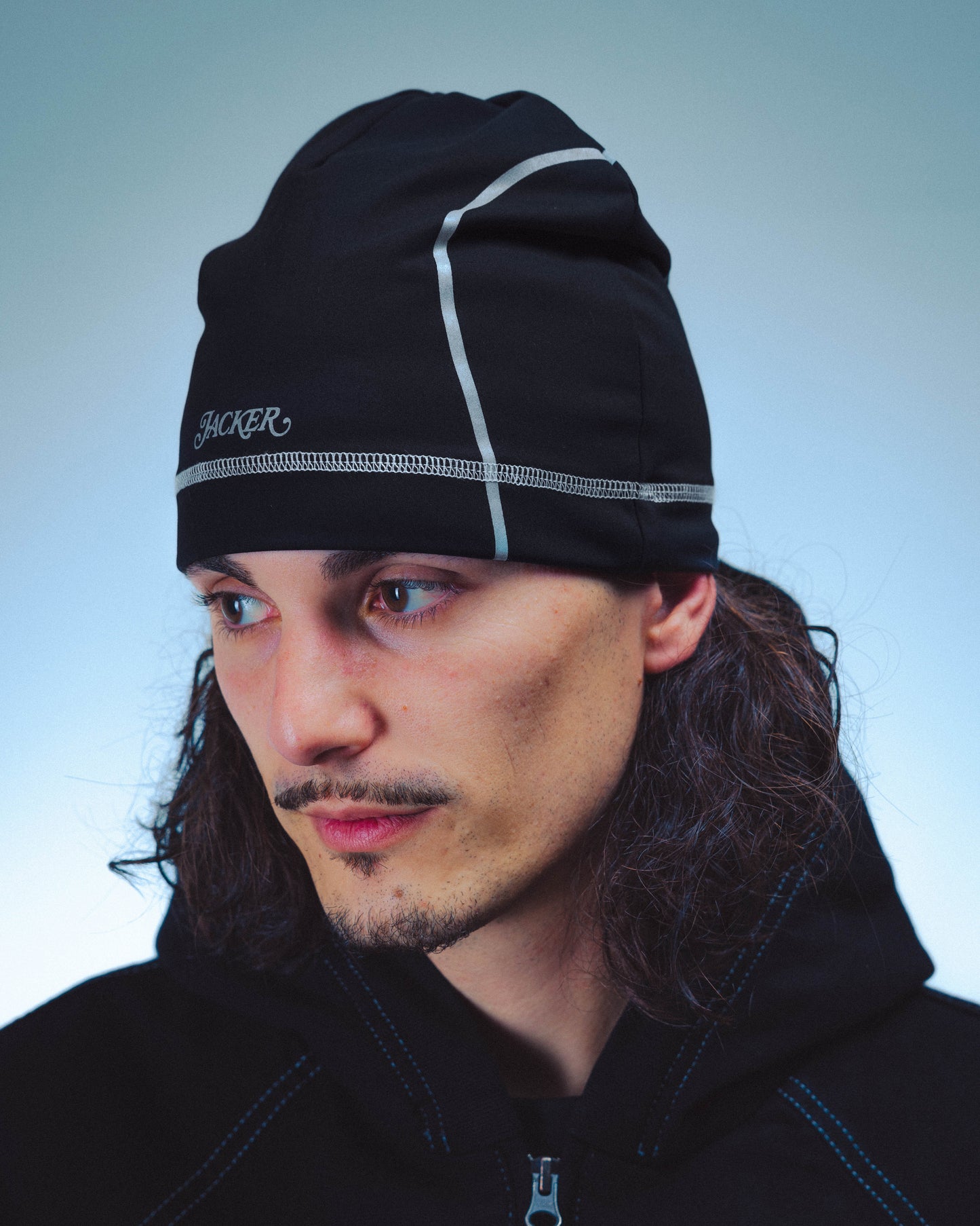 RUNNER BEANIE FOREVER HUSTLING - BLACK