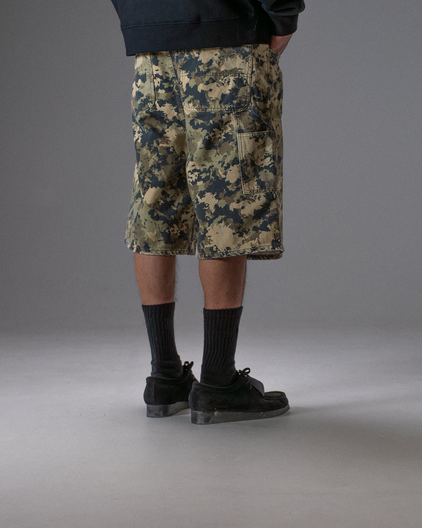 CLASSIC CARPENTER SHORT CAMO