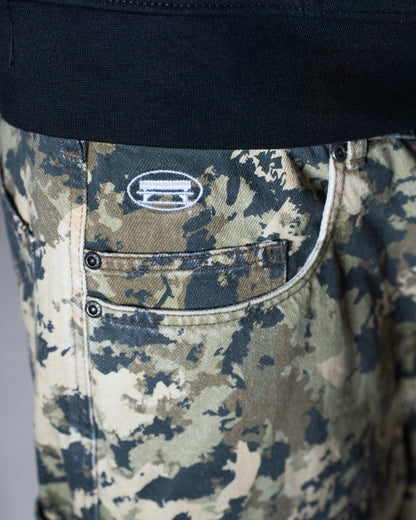 CLASSIC CARPENTER SHORT CAMO