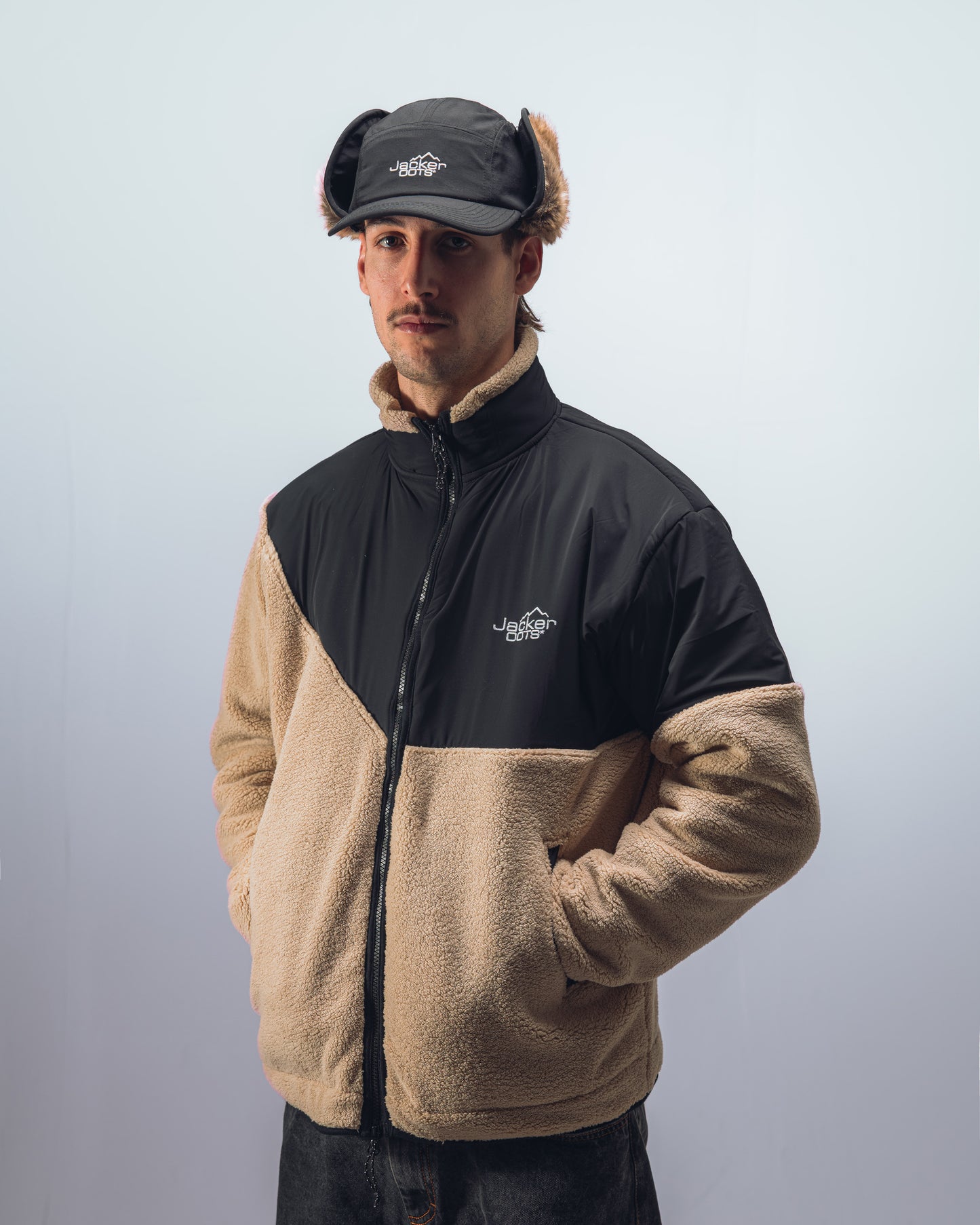 OOTS Sherpa Jacket - Beige