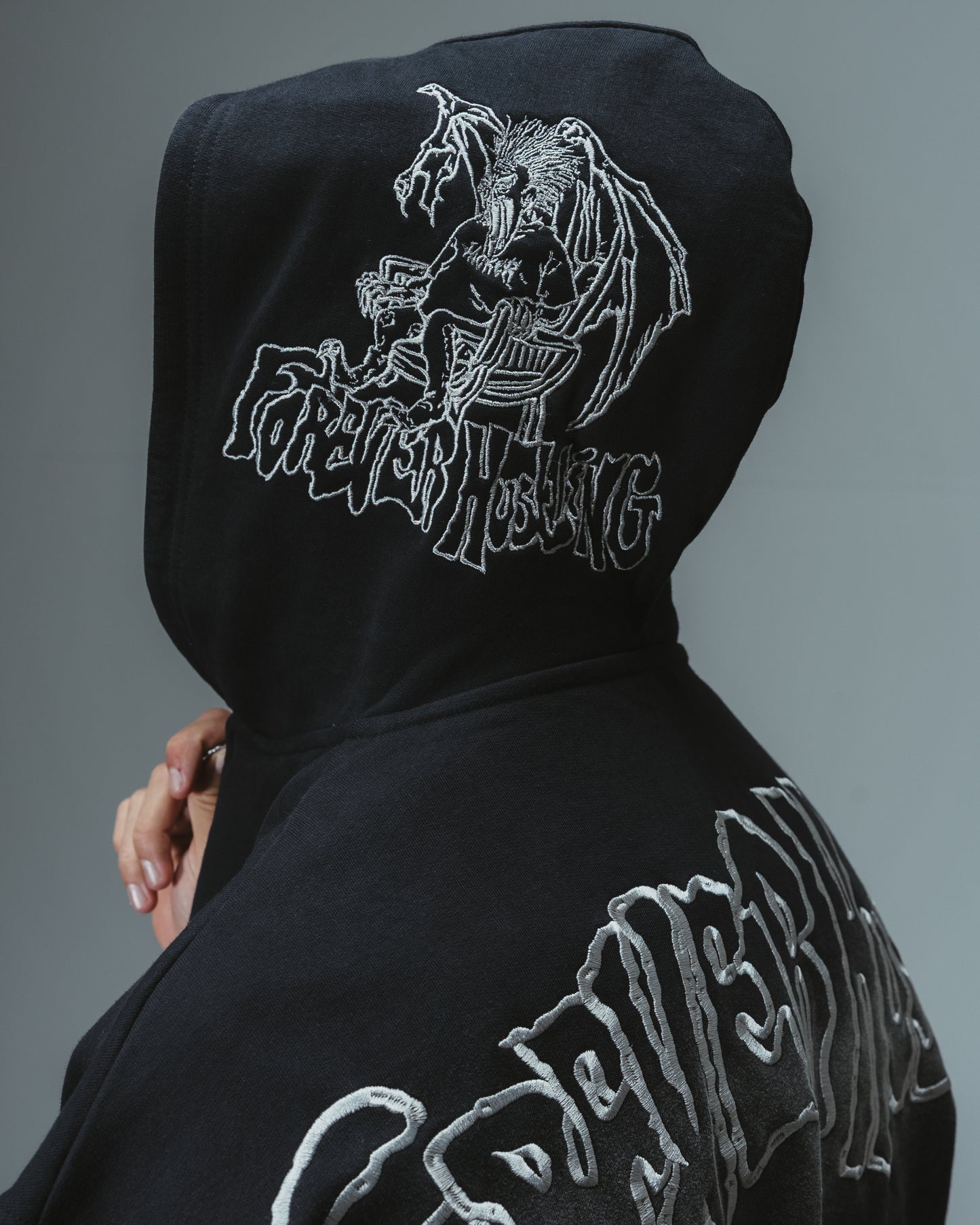 KAREN HOODIE ZIP - BLACK