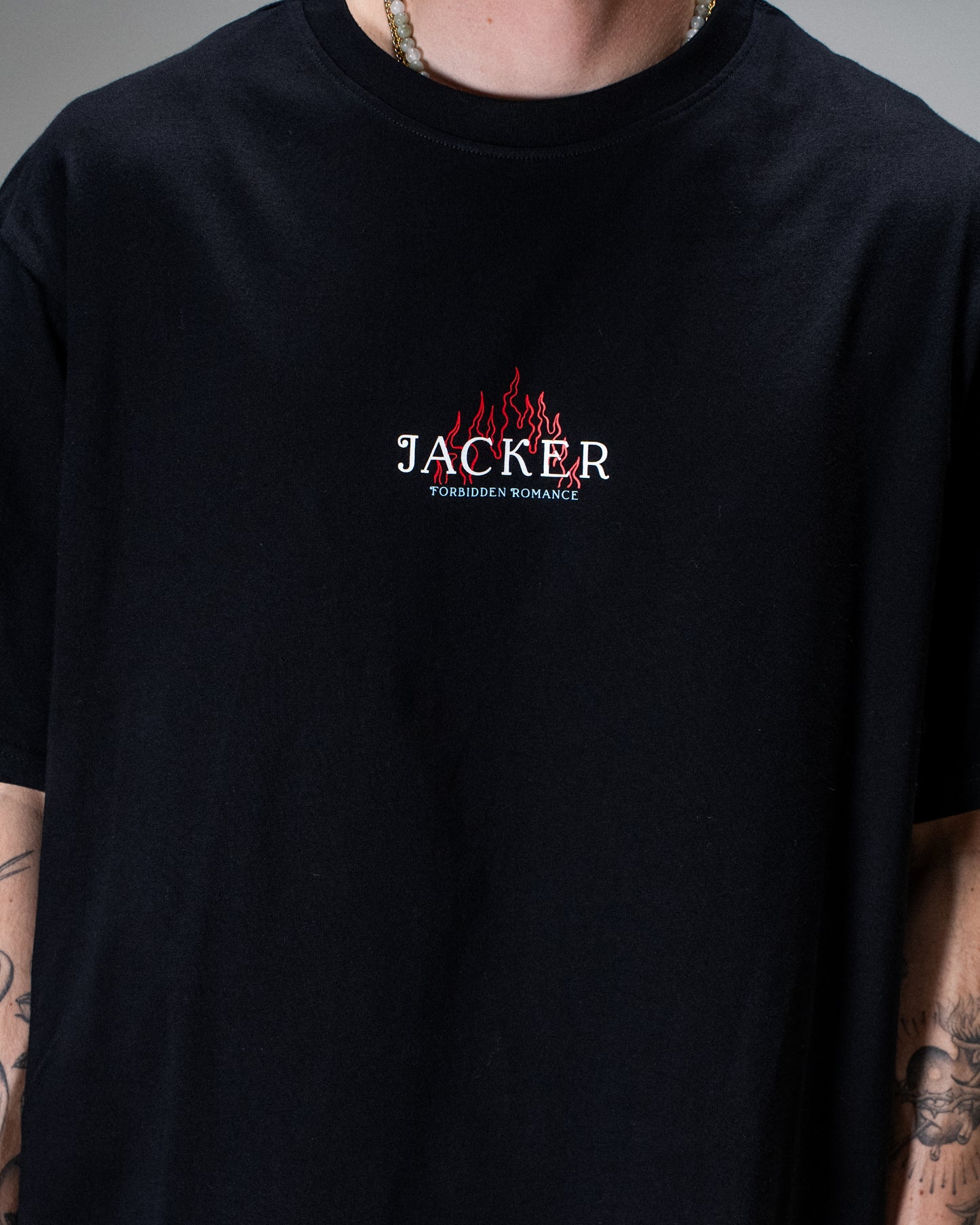 FORBIDEN ROMANCE T-SHIRT BLACK
