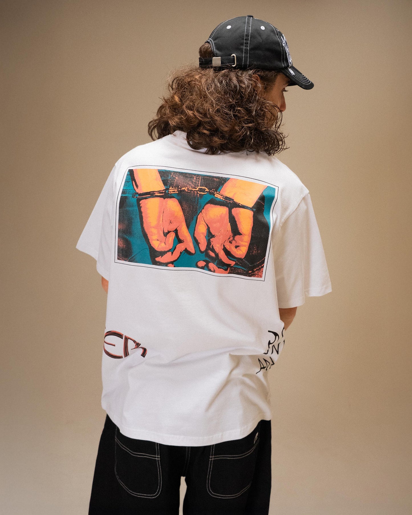 HANDCUFFS T-SHIRT WHITE