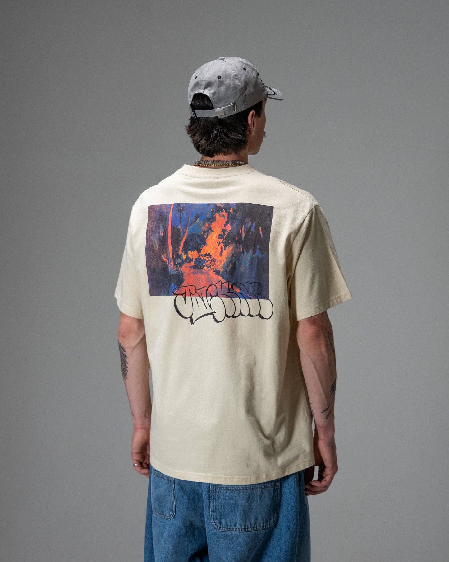 LAST NIGHT T-SHIRT BEIGE
