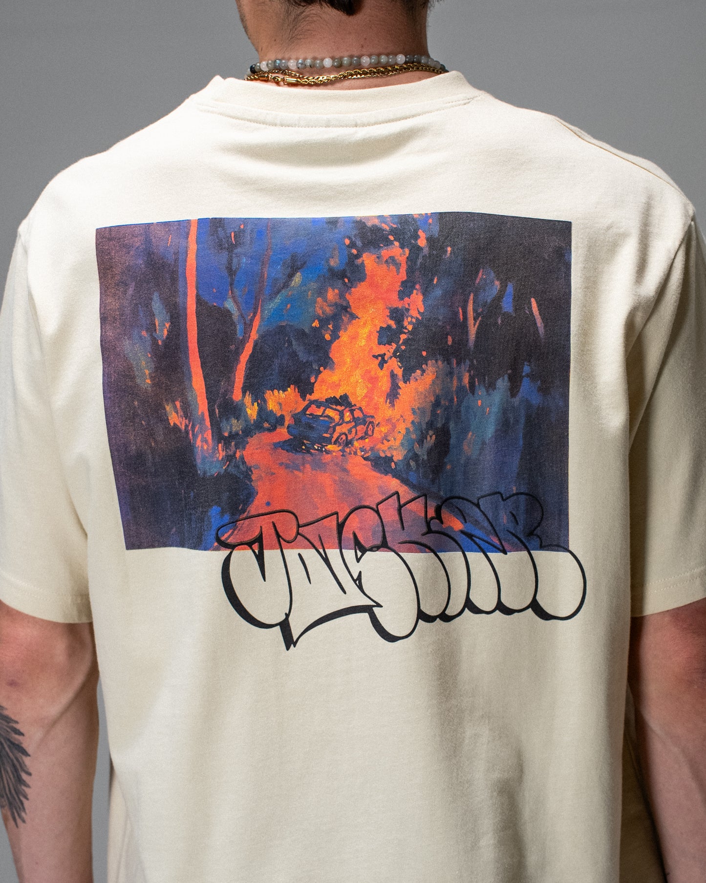 LAST NIGHT T-SHIRT BEIGE