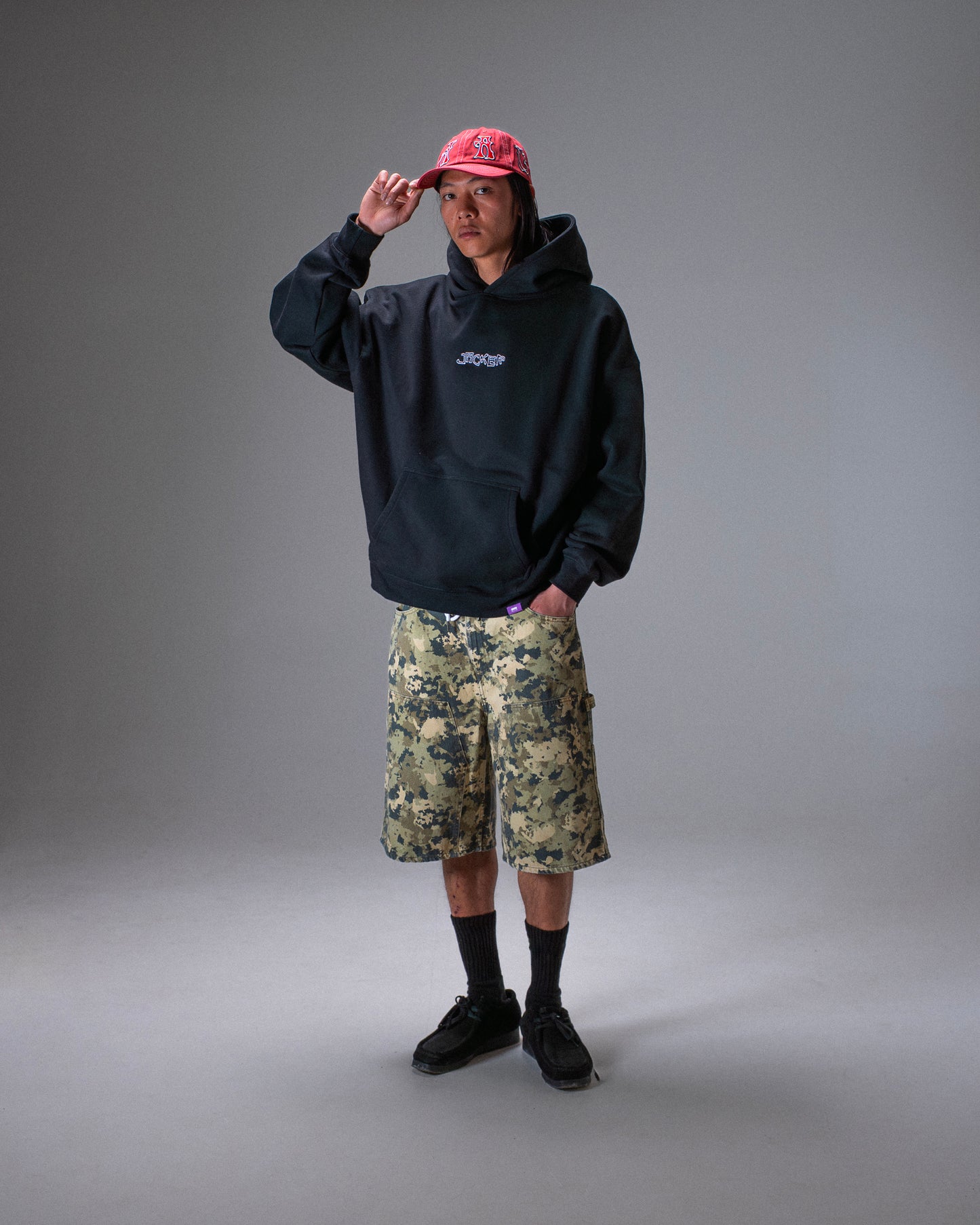 RED CLOVER HOODIE BLACK