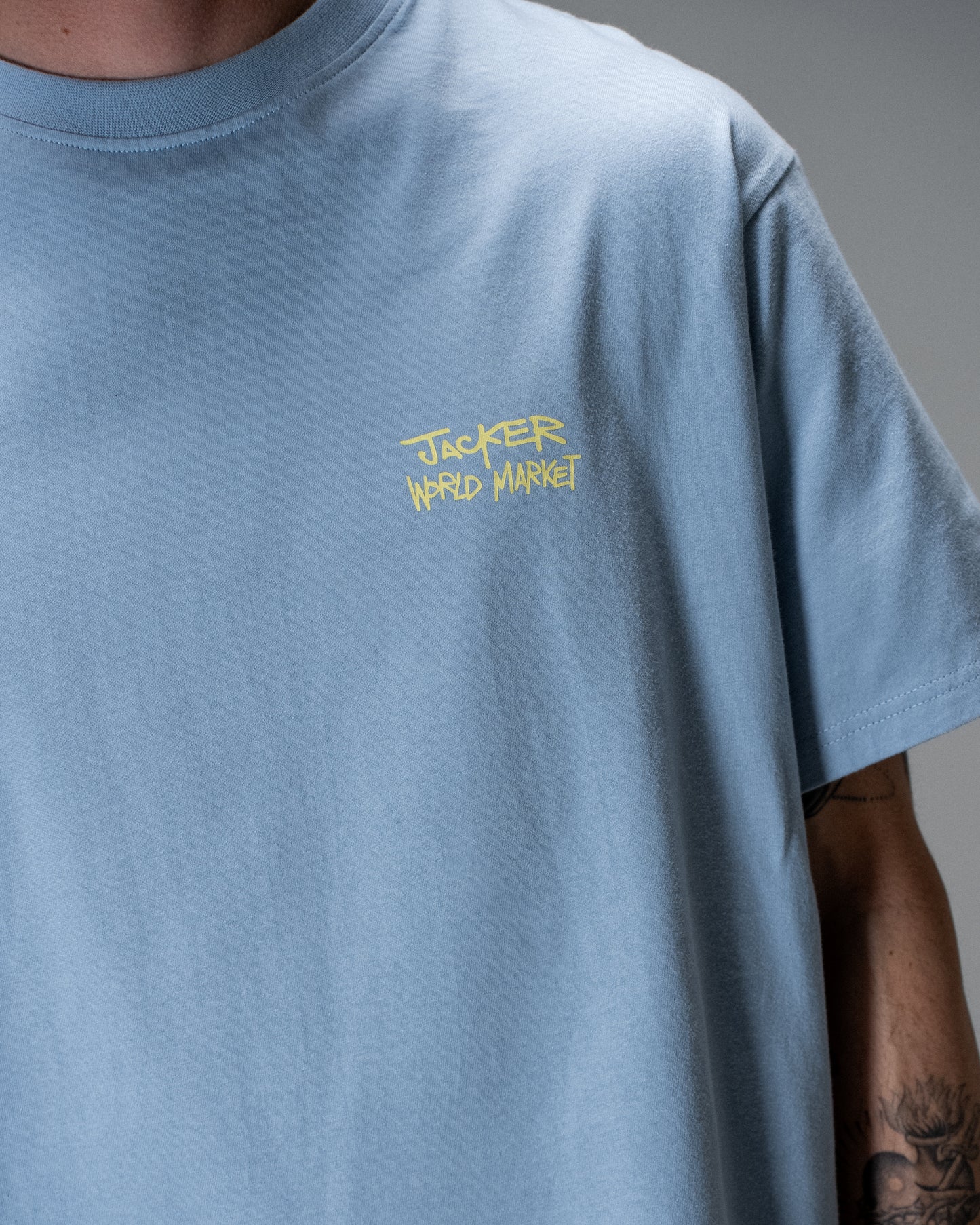 WORLD WAR MARKET T-SHIRT BLUE