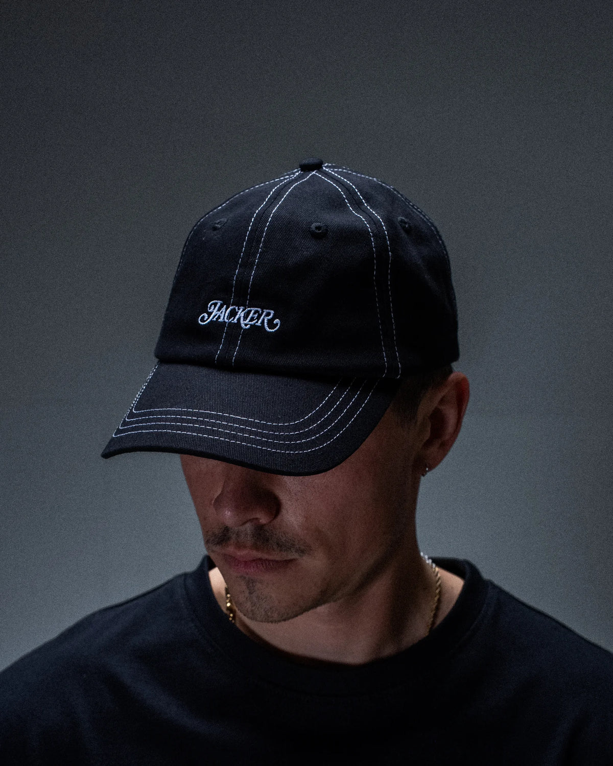 Casquette Jacker Classic Logo noire — produit porté