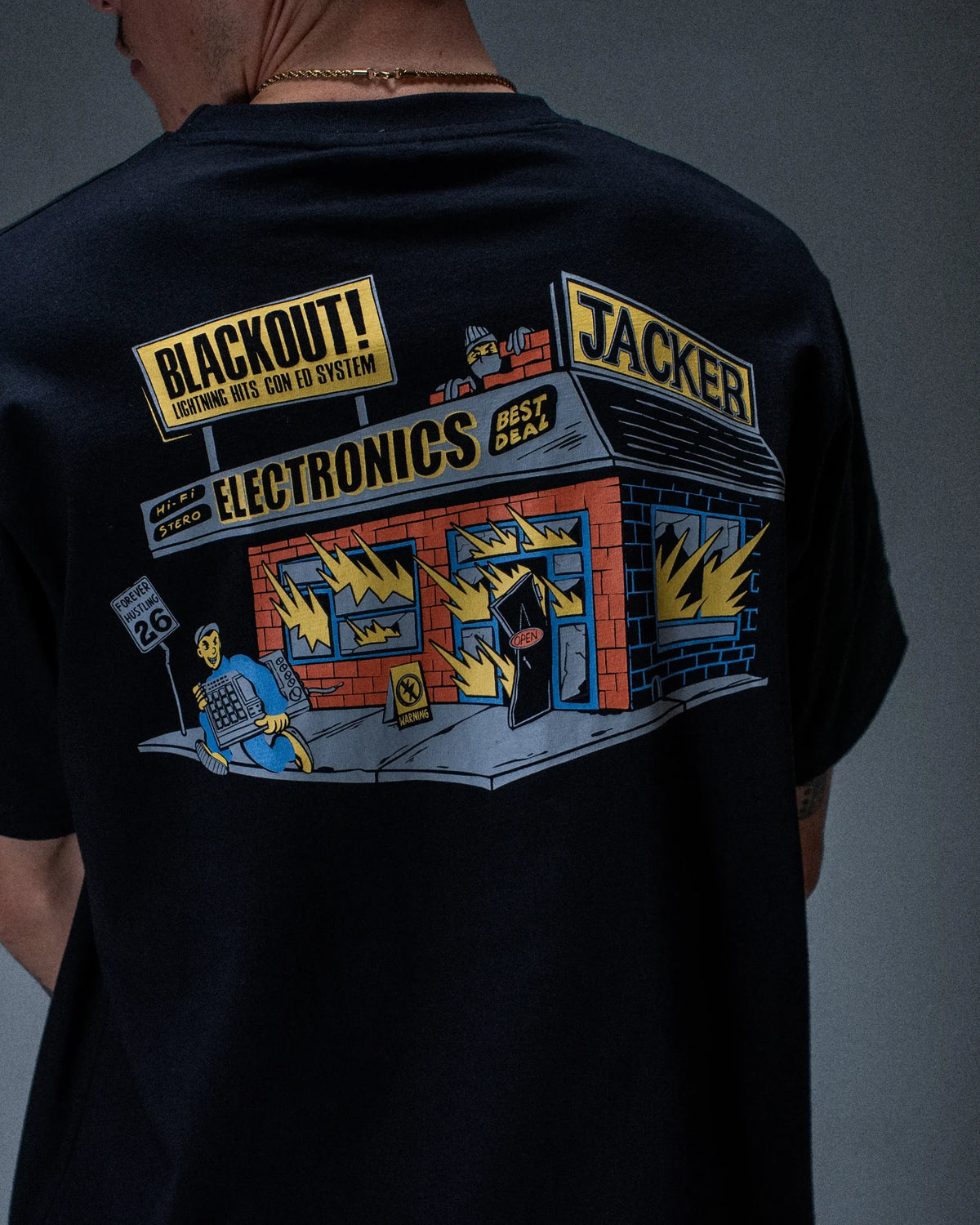 T-shirt Jacker Blackout noir — détail du produit porté de dos