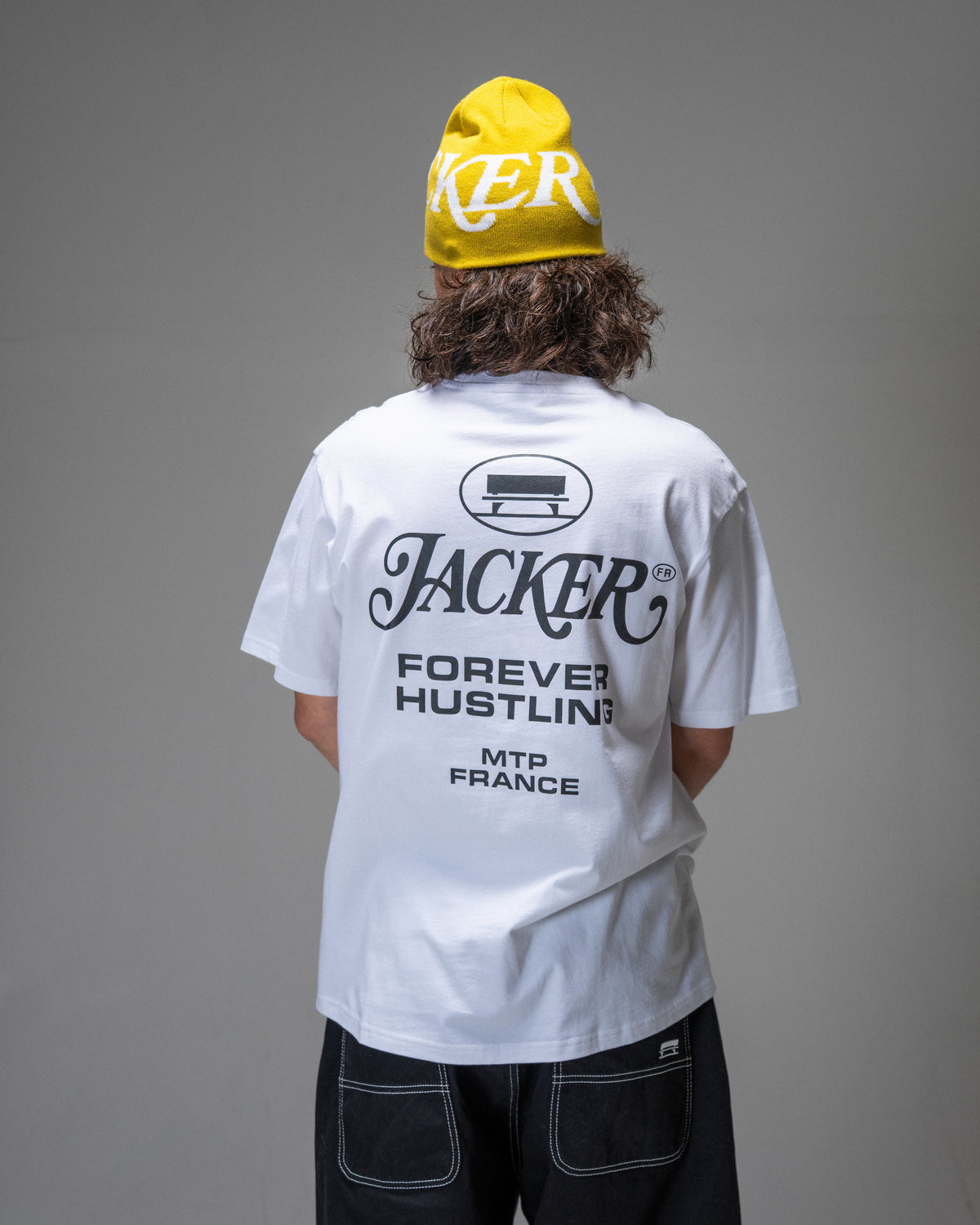 T-shirt Jacker Collective Logo blanc — produit porté de dos