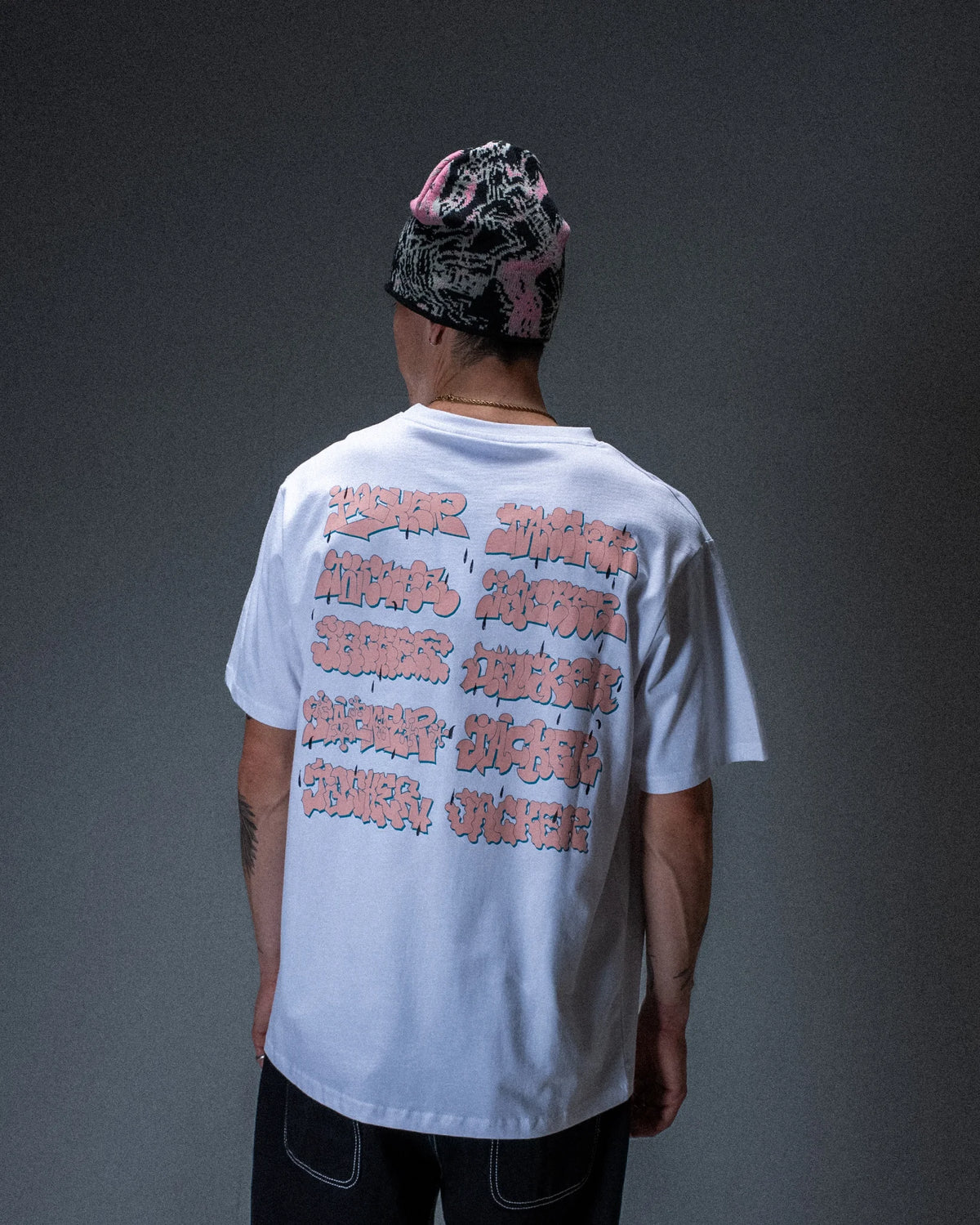 T-shirt Jacker Freehand blanc — produit porté de dos