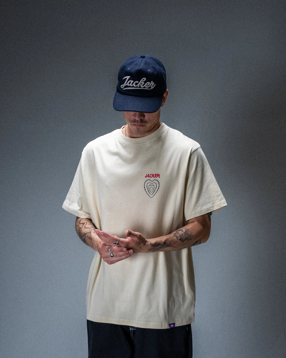 T-shirt Jacker Genesis beige — produit porté