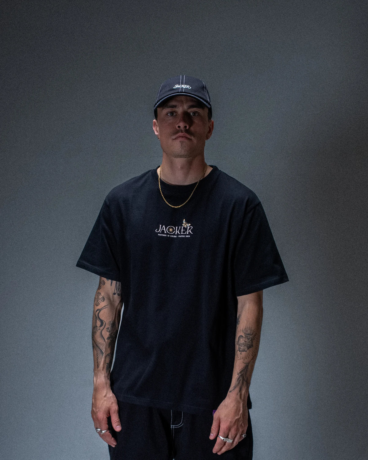 T-shirt Jacker Paradise noir — produit porté
