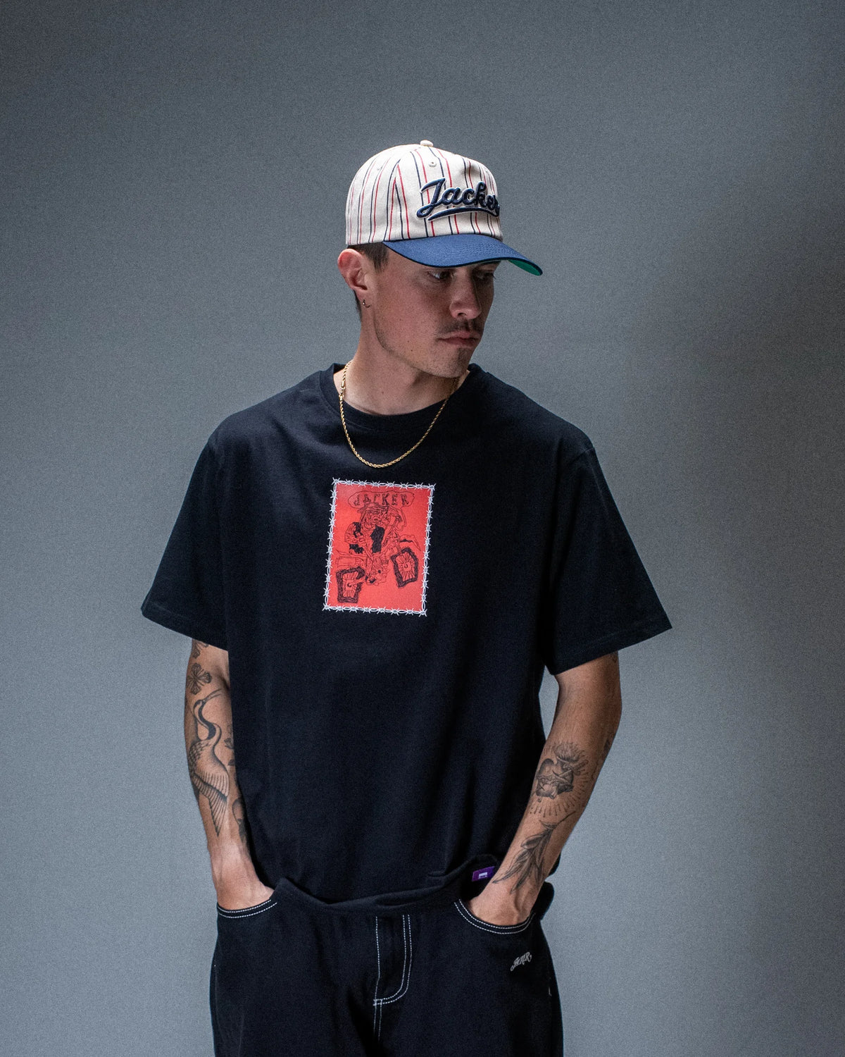 T-shirt Jacker Reckless Frame noir — produit porté
